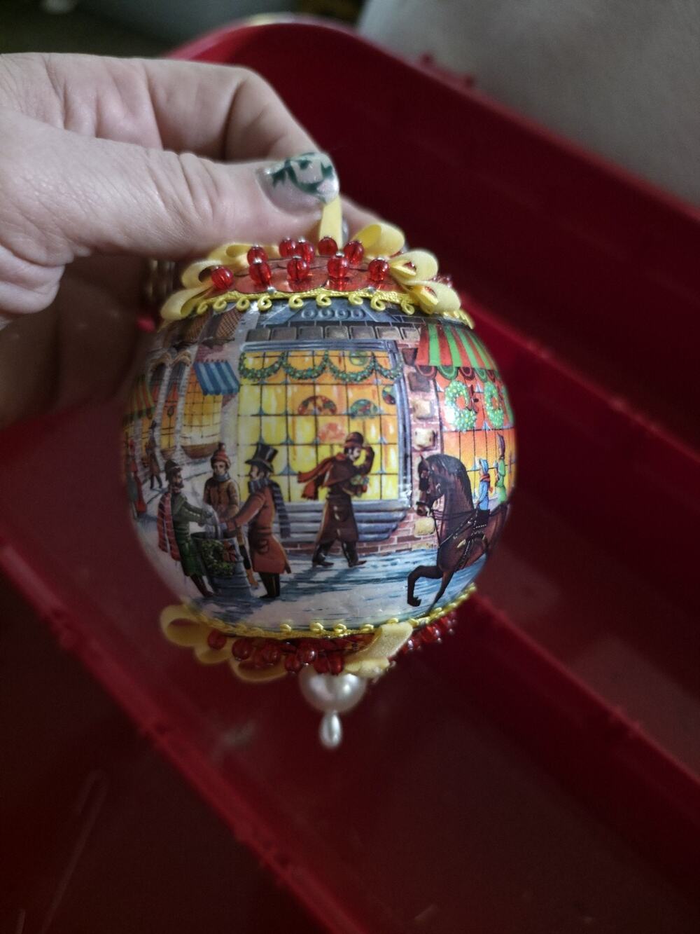 Roman Inc “Spirit of Christmas” Dickens Victorian Christmas Globe Ornament